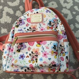 Disney Mickey and Minnie loungefly